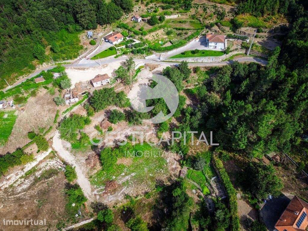 Quinta c/ duas casas para recuperar em Sande, Marco de Canaveses - Grande imagem: 2/27