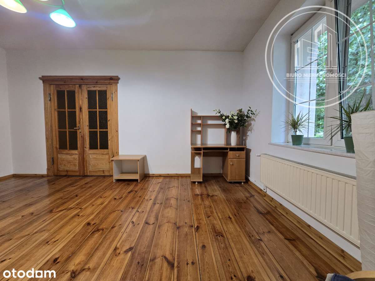 Mieszkanie w centrum z ogródkiem-2