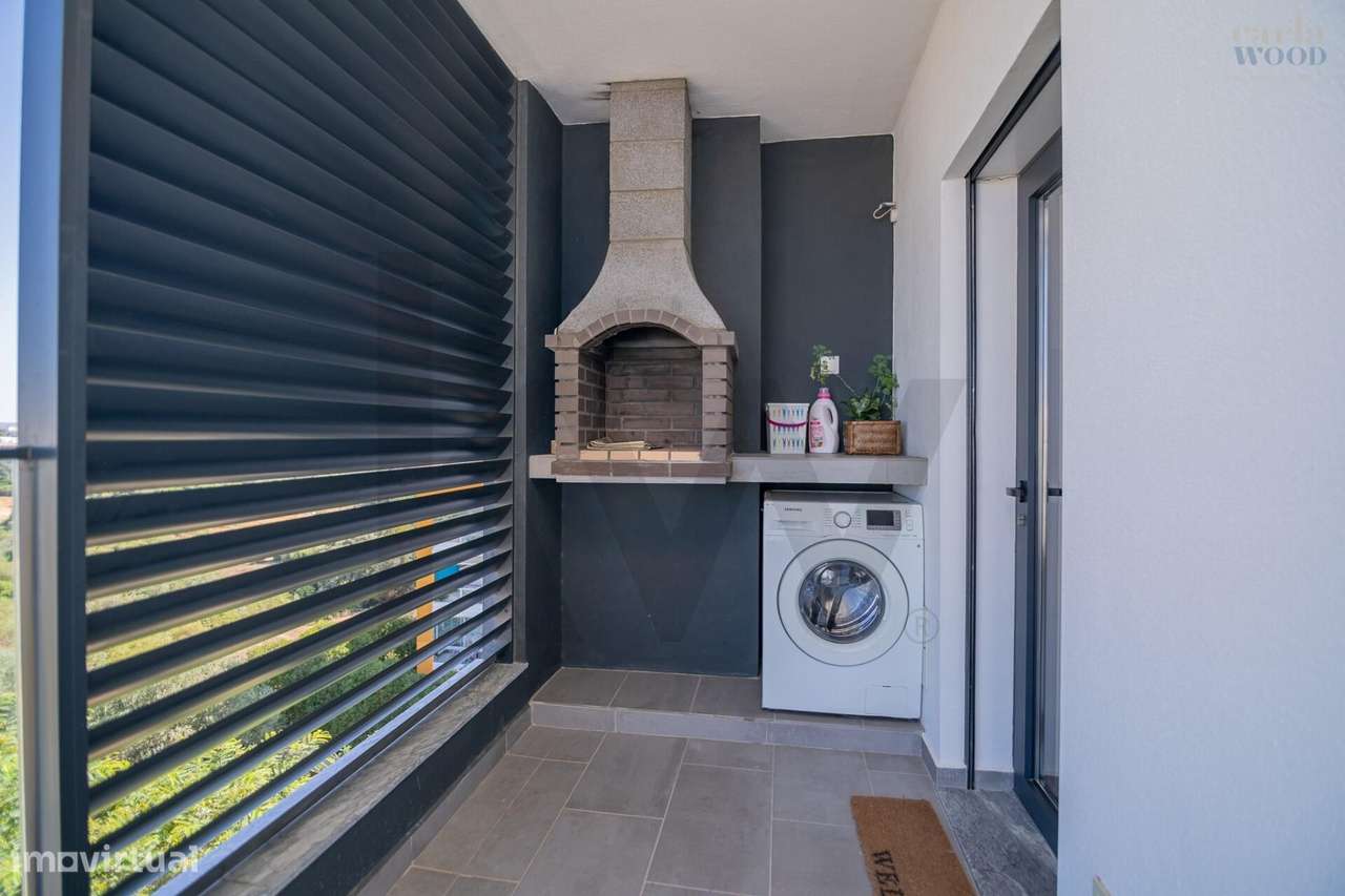 Excelente apartamento novo, localizado entre a cidade e o mar-24