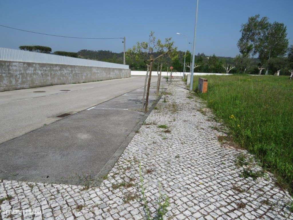 Lote para Moradia - Grande imagem: 4/4