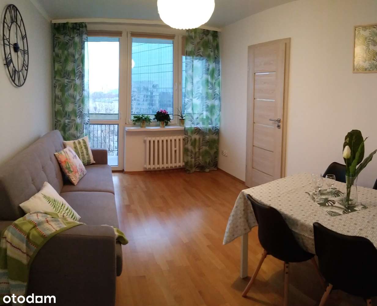 Mieszkanie z balkonem w Centrum Łodzi- 3 sypialnie, salon i kuchnia