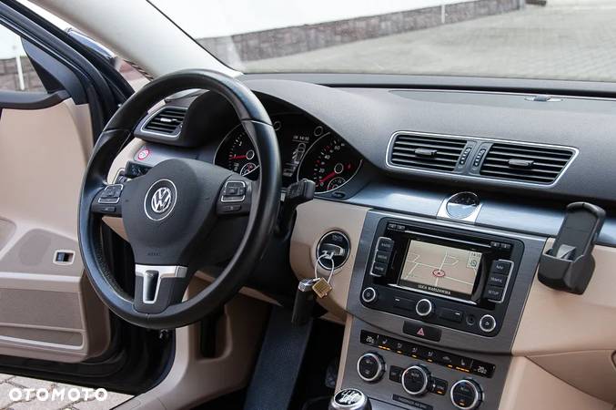Volkswagen Passat Variant 1.8 TSI Exclusive - 33