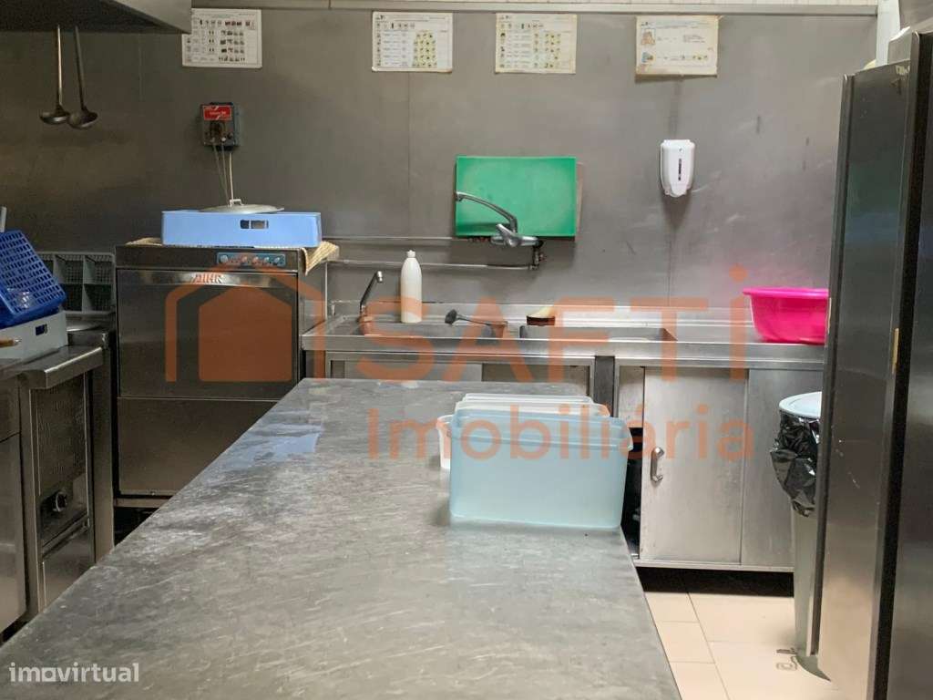 2 Apartamentos T2 + Restaurante + R/C livre para negócio - Grande imagem: 5/19