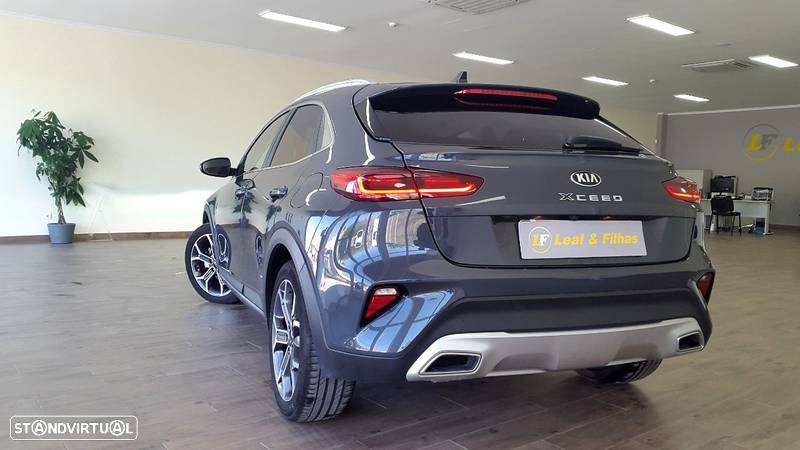 Kia XCeed 1.6 CRDi MHEV Tech - 8