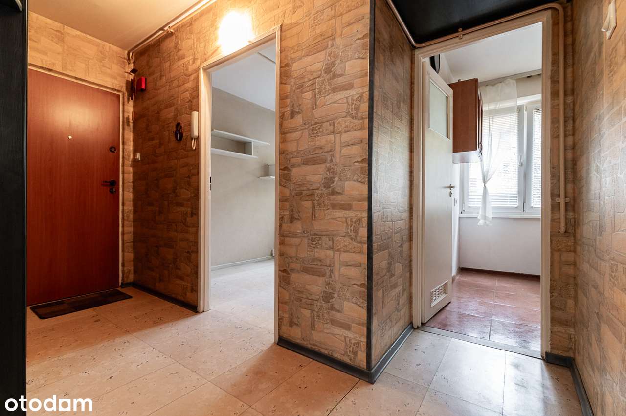 1 piętro | 3 pokoje | dwustronne | blisko centrum | klatka po remoncie-14