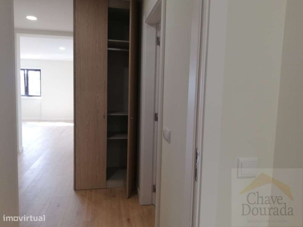Apartamento T2 totalmente remodelado, em Celas - Grande imagem: 4/18