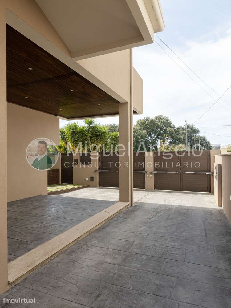 Moradia de luxo c/ piscina - pronta a habitar em Gondomar - 4 frentes-7