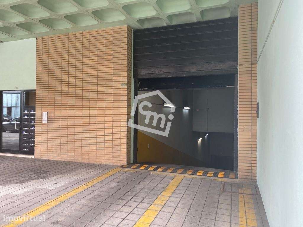 Venda de T3 na Marginal de Matosinhos com Garagem-32