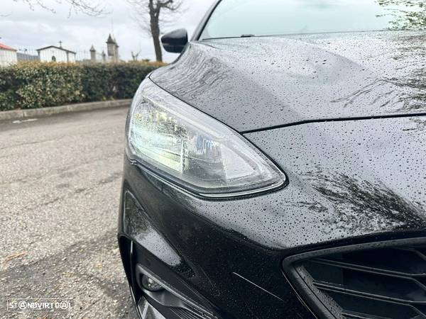 Ford Focus 1.0 EcoBoost S&S ST-LINE DESIGN - 6