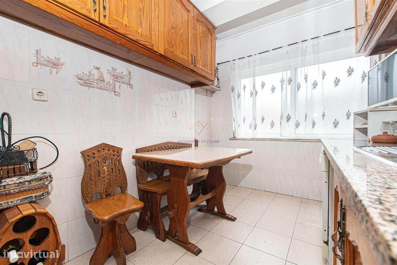 T2 com Arrecadação, na Falagueira junto ao Parque Aventura - Grande imagem: 3/21