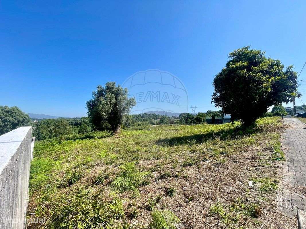 Terreno p/ construção de moradia individual situado em Navarra, Braga - Grande imagem: 5/7
