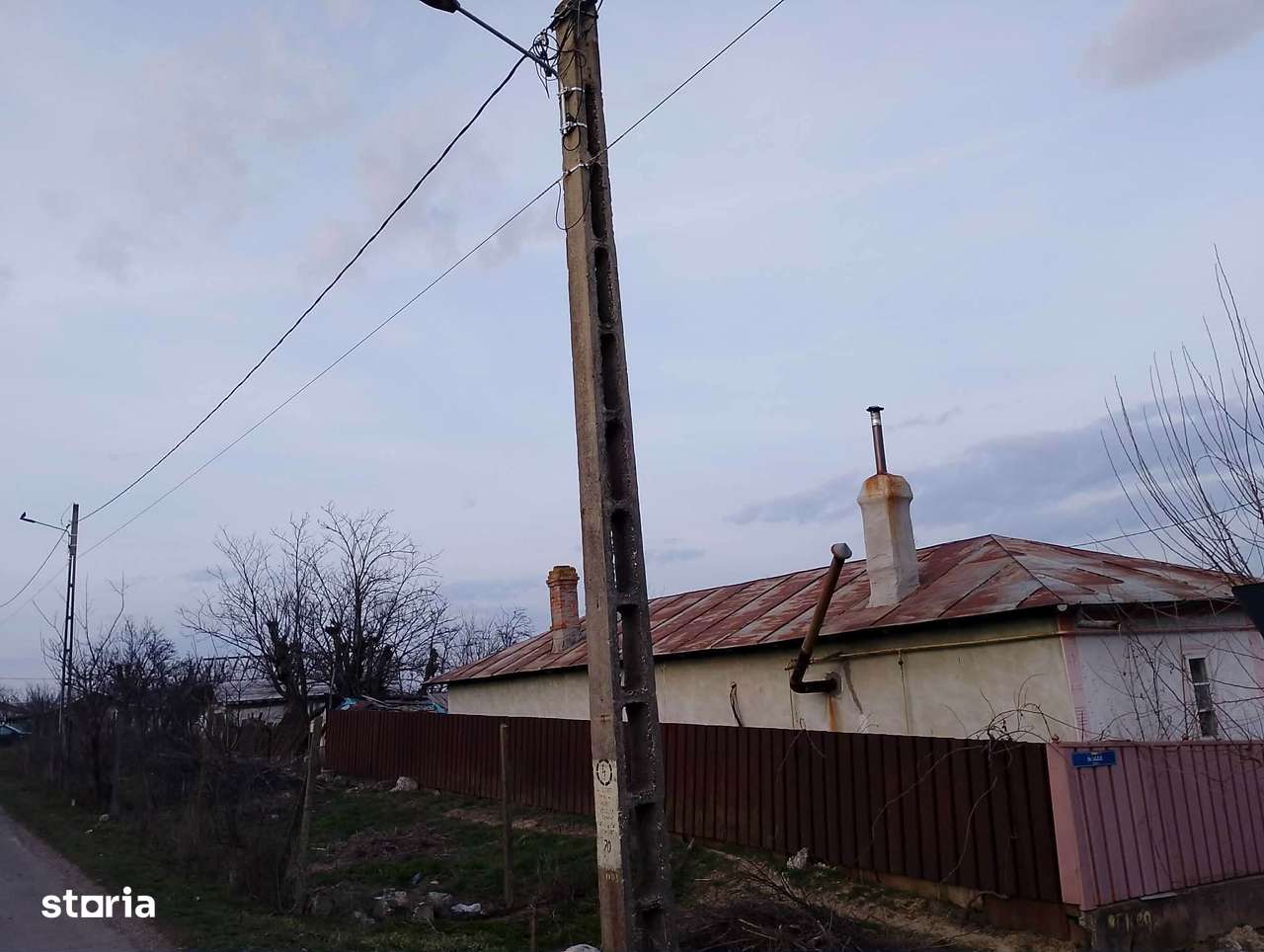 Casă și teren 1.173 mp cu utilități și dublă deschidere – Schela-1