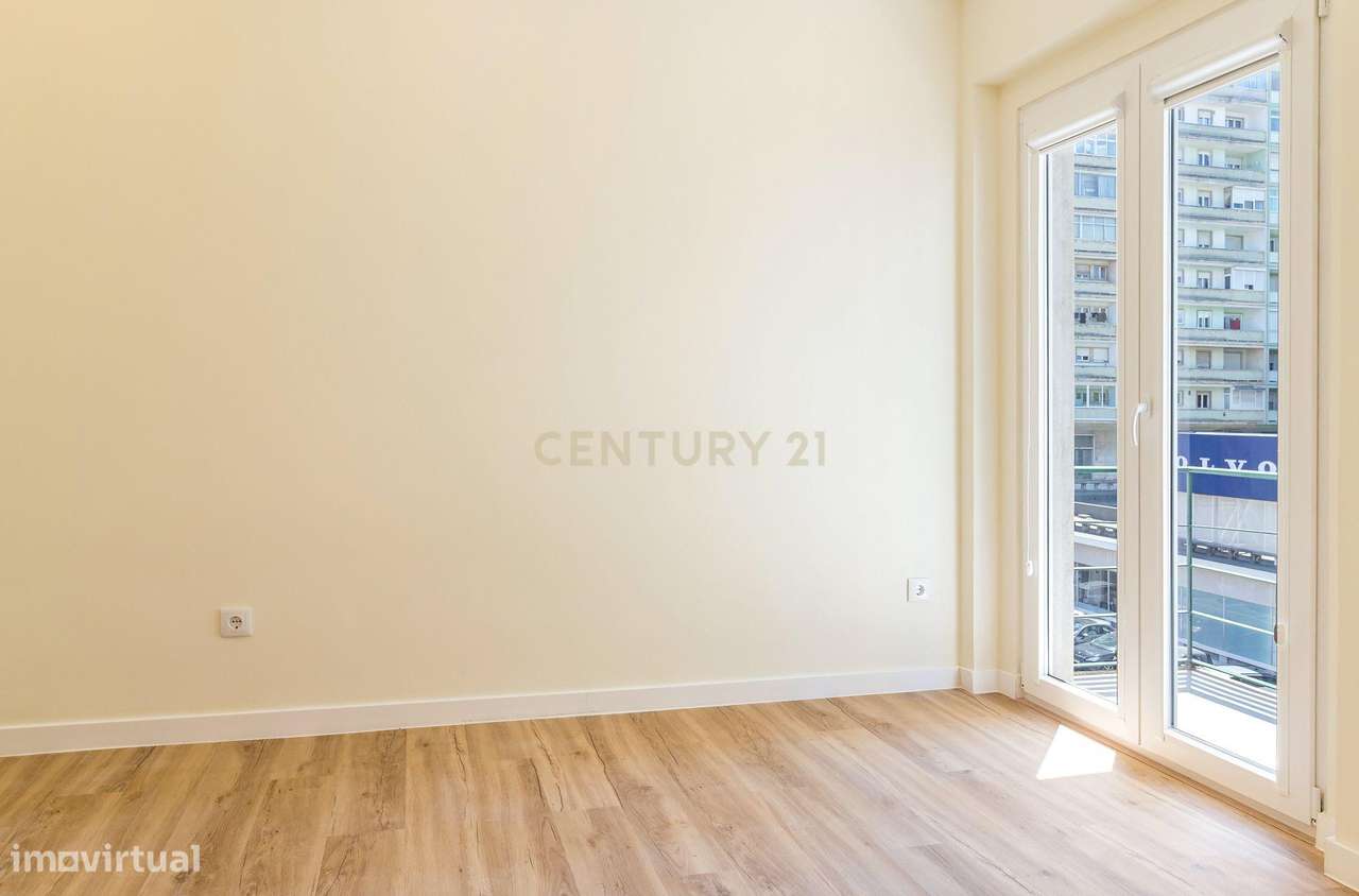 Apartamento T4 integralmente renovado em Alvalade, Lisboa. Em Venda!-30