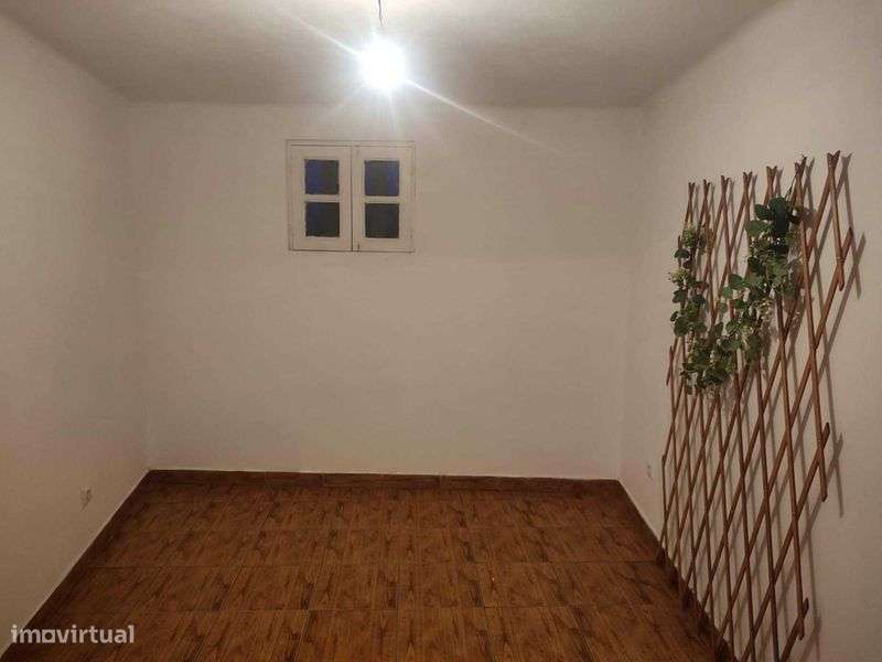 T2 a habitar+piso inferior remodelar - Grande imagem: 4/12