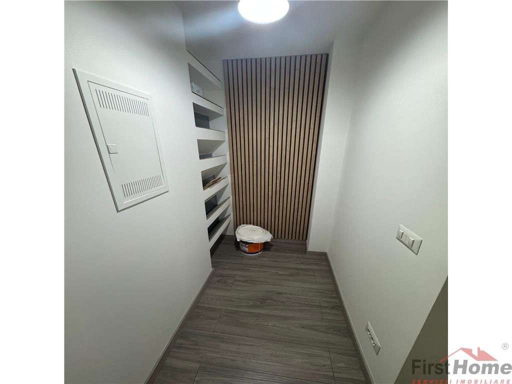 Ap 4 cam transformat in 3, et 1, renovat complet, zona Inspectoratul S-18