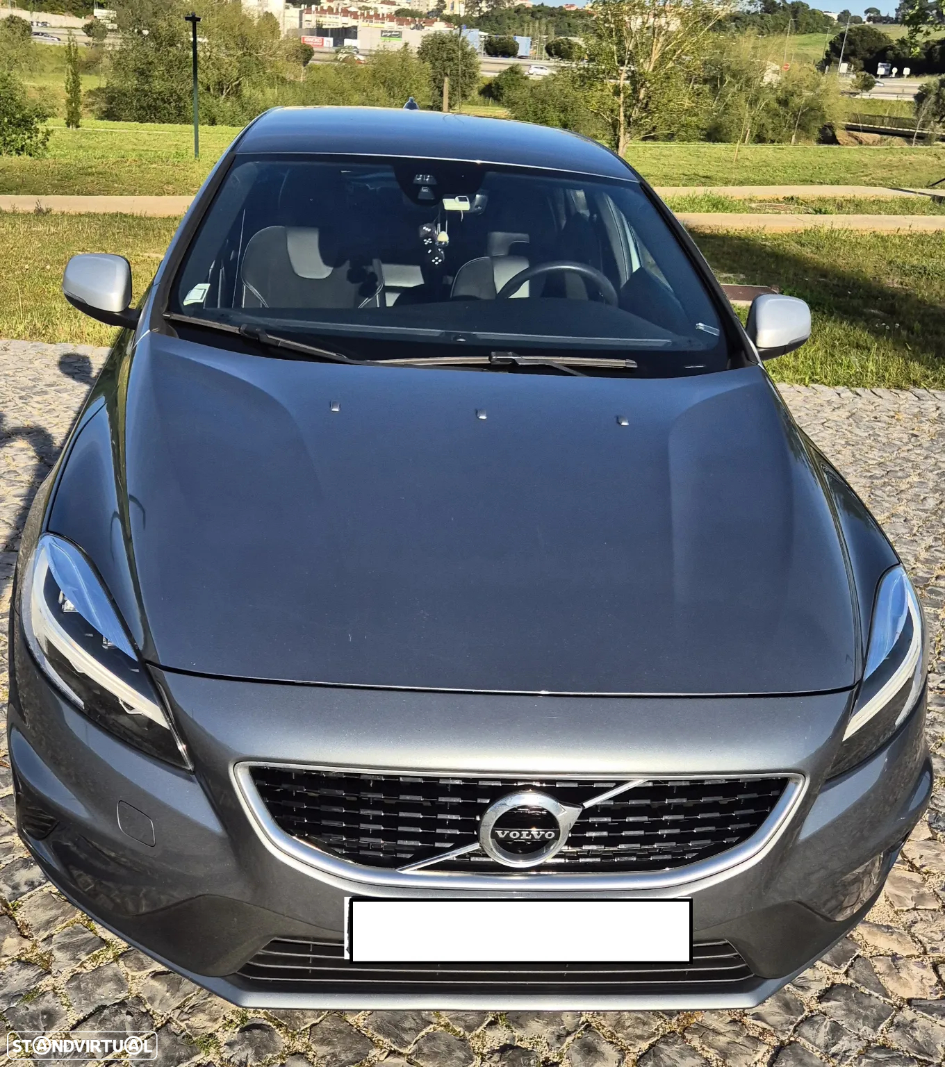 Volvo V40 2.0 D2 R-Design - 2