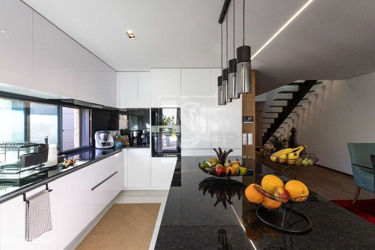 Moradia T4 de Alto Padrão à Venda – Agudela, Perafita-28