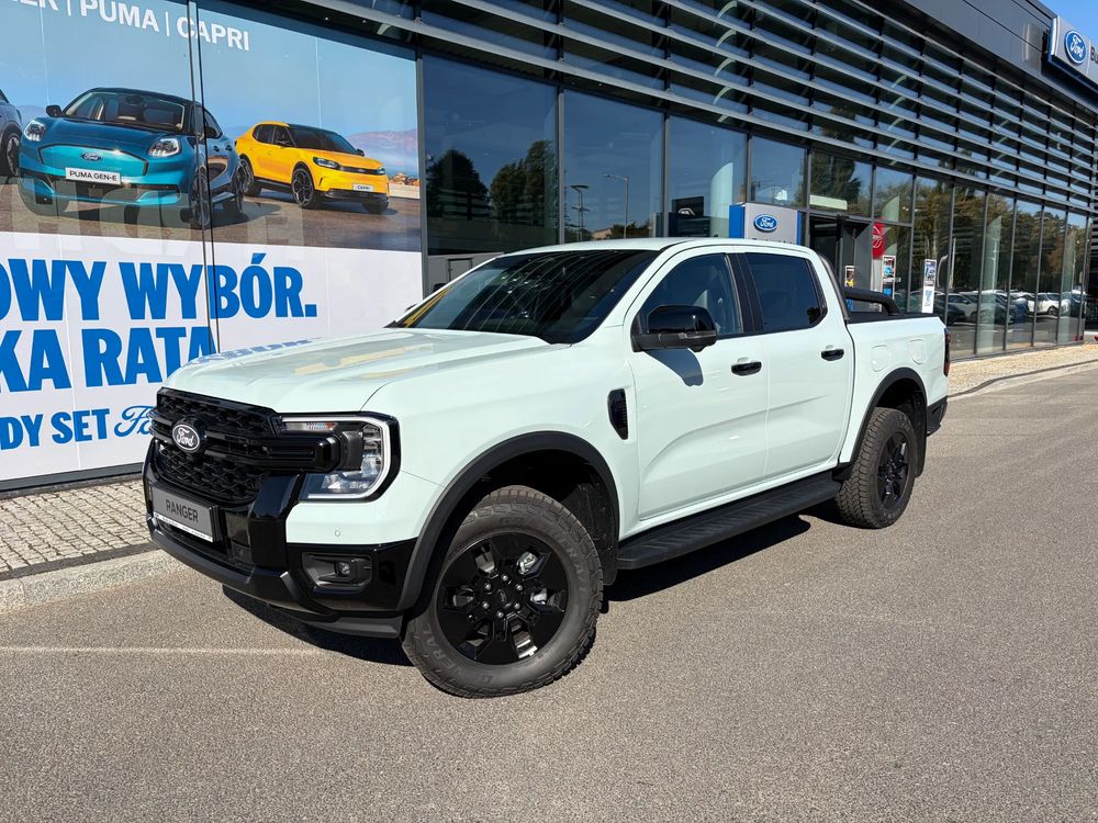 PHEV 281 KM · 4x4 · Roleta el. · Pro Power 2,3 kW · Kamera 360