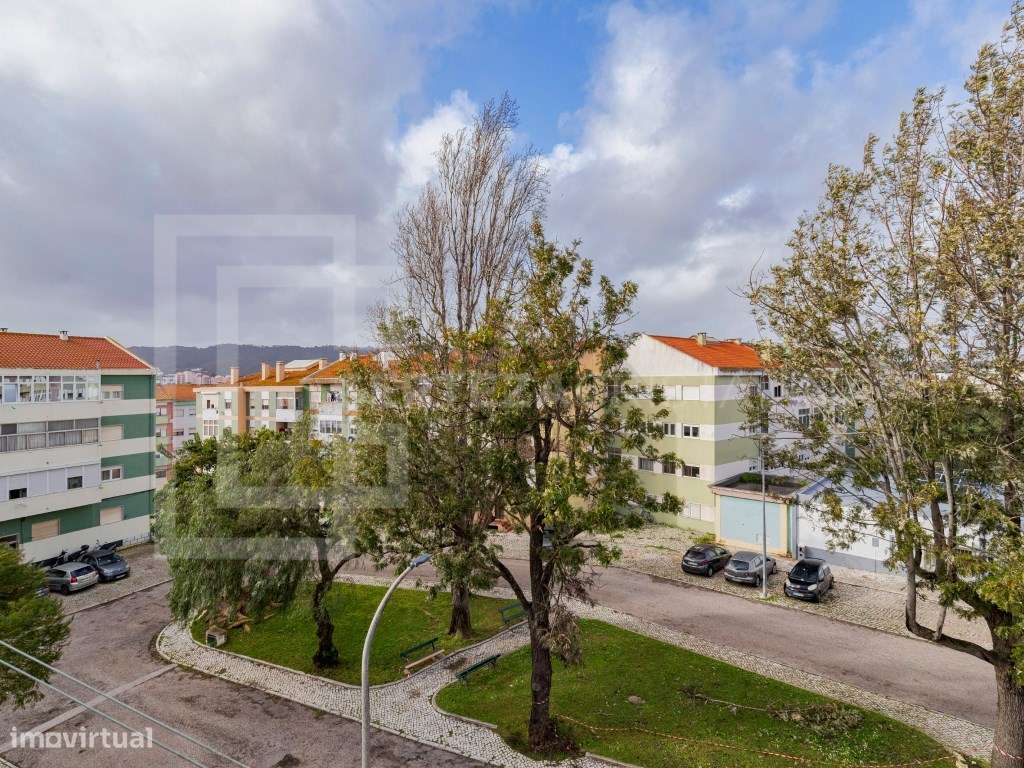 Apartamento T2 em Excelente Estado | Setúbal-11