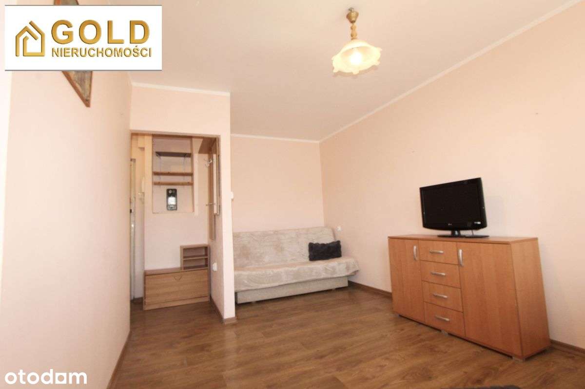 Kawalerka z balkonem w centrum miasta. Niskie opła-9