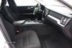 Volvo V60 2.0 B4 Momentum Geartronic - 16