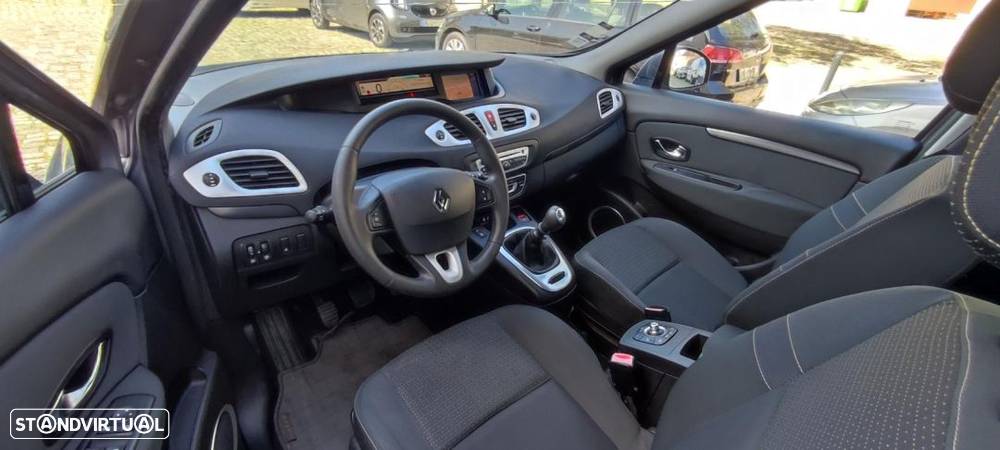 Renault Scénic 1.5 dCi Dynamique S - 16