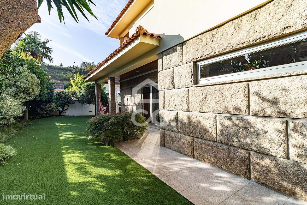 Moradia V3 em Selho (São Jorge) - Guimarães - Grande imagem: 5/45