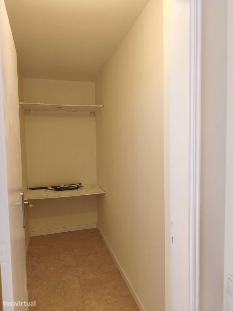 T2 Sintra-Tapada das Mercês, totalmente remodelado, boa oportunidade.-5