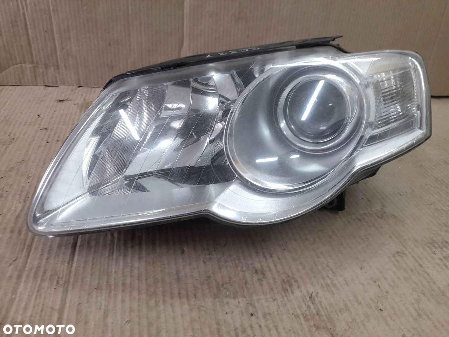 VW PASSAT B6 LAMPA PRZÓD LEWA EU 3C0941005S - 2