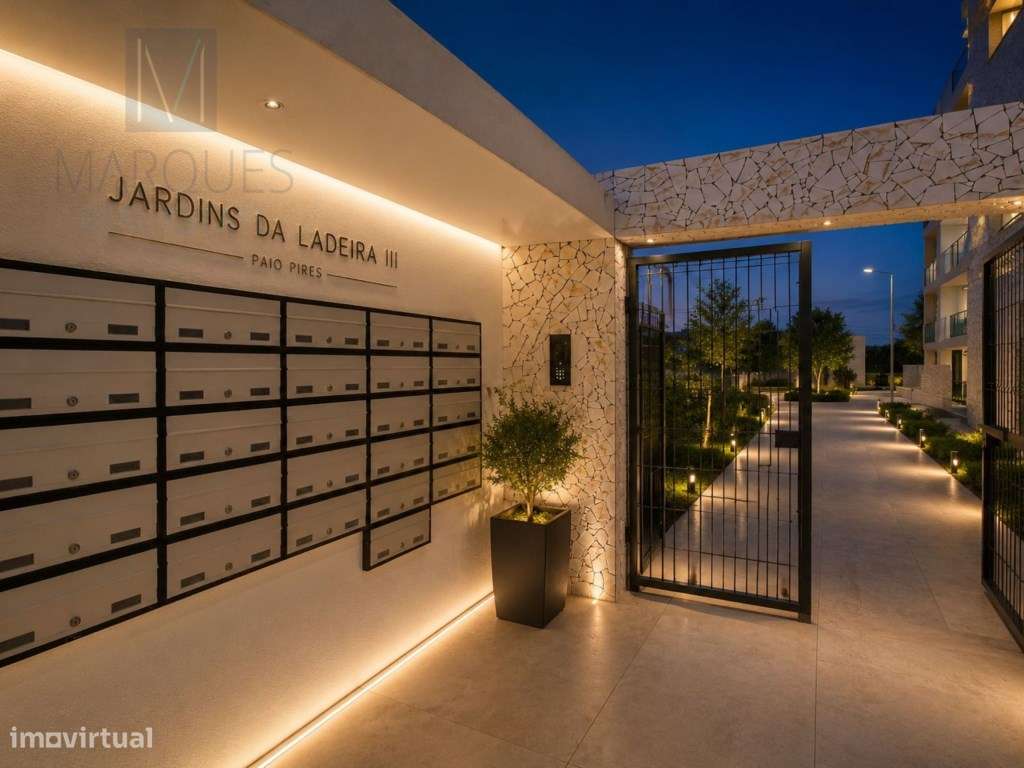 Apartamento T3 em Condomínio Privado com Terraços, Arrecadação e Es...-19