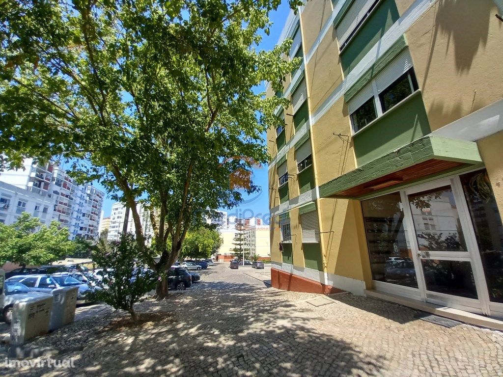 Apartamento T1 - Miratejo