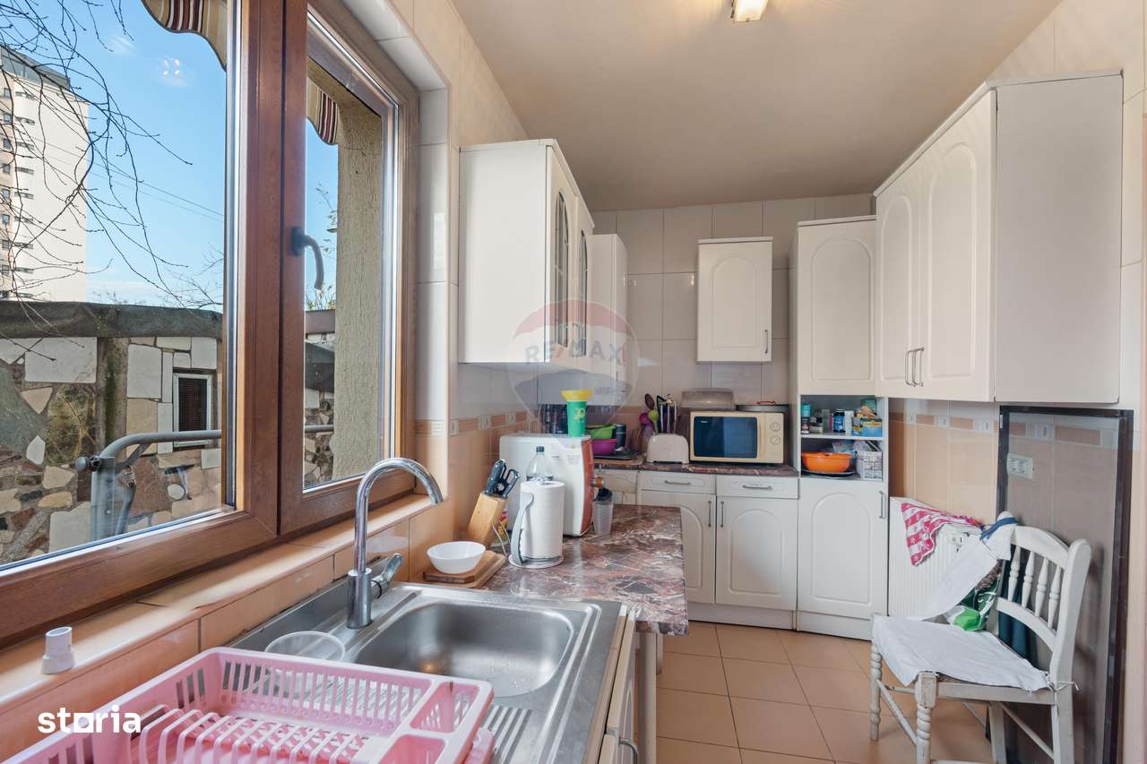 Casă / Vilă cu 6 camere de vânzare - Oraselul Copiilor-11