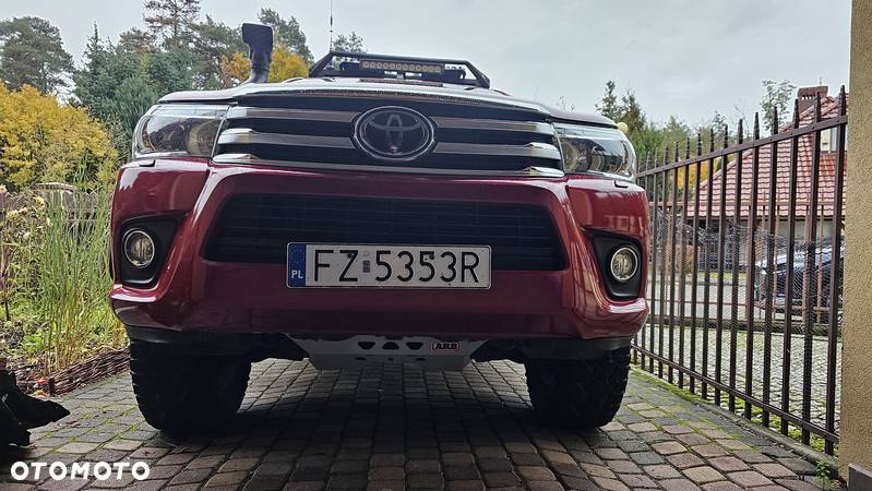 Toyota Hilux 2.4 D-4D Double Cab SR5 4x4 - 25