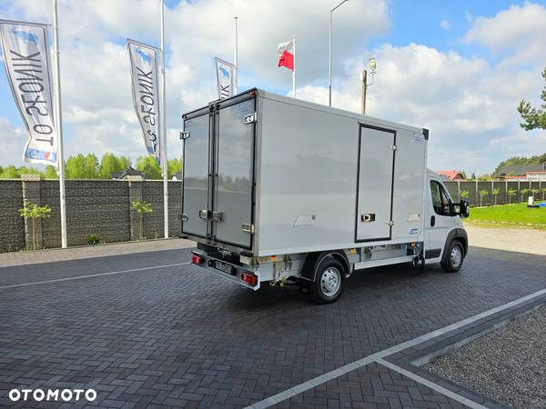 Fiat DUCATO MAXI CHŁODNIA -20*C +25*C PODWUJNE ZASILANIE 230 V SILNIK 2,3 IVECO 130 KM BEZ ADBLU 61 Tyś Km SERWIS ASO FIAT SALON PL STAN NOWY NOWY NOWY - 9