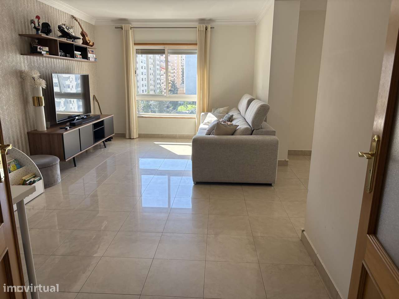 T2 em Alfragide – com Piscina, Ginásio e Estacionamento - Grande imagem: 4/23