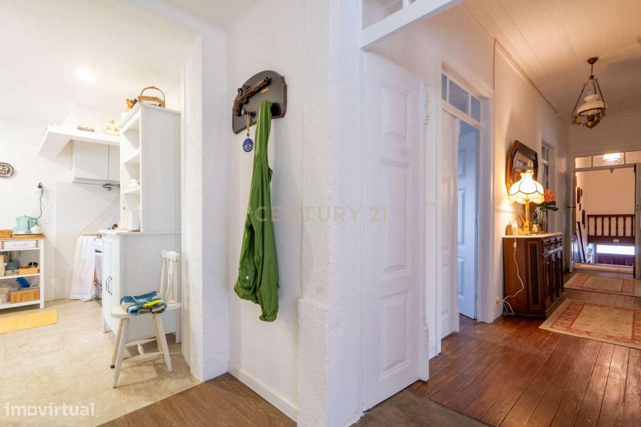 Fantástica Moradia em Serpins-17