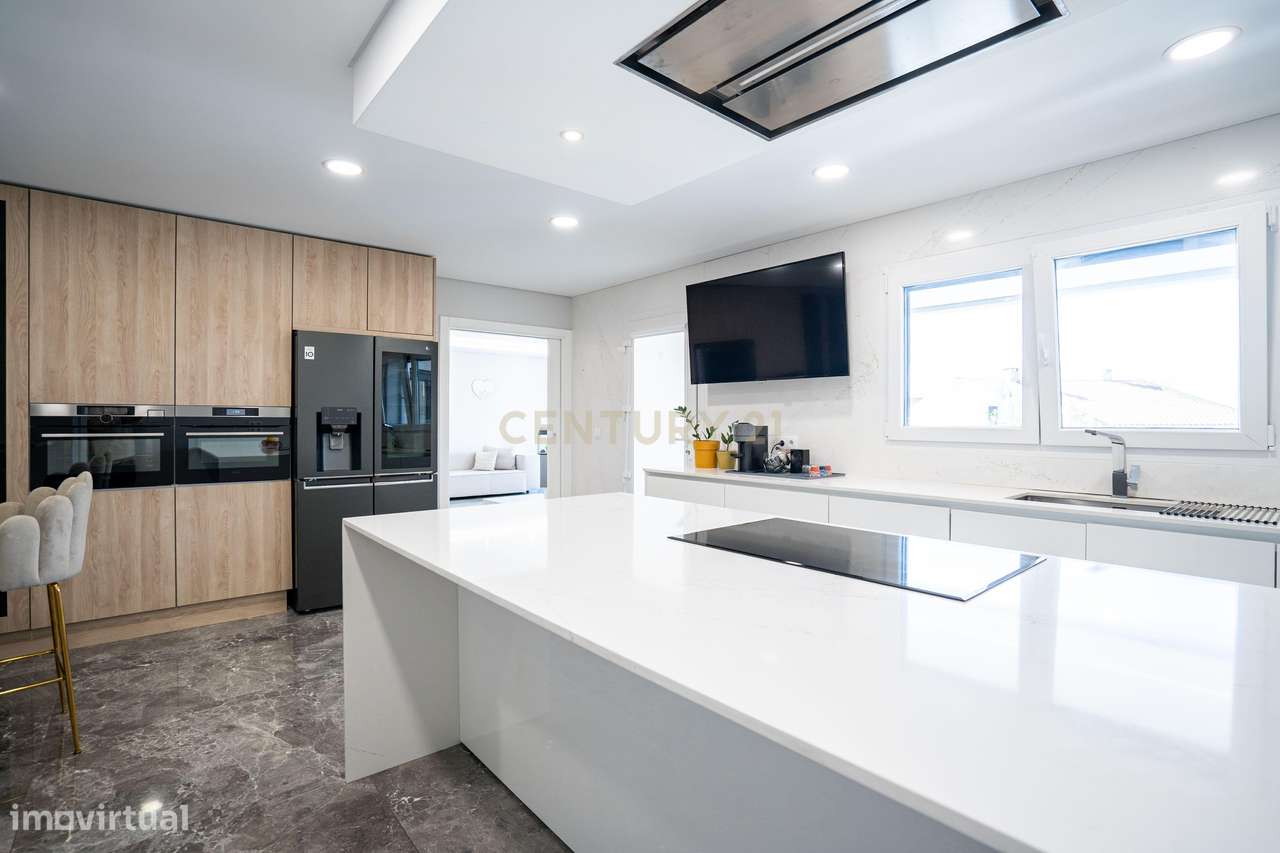 Moradia de Luxo T3 junto a Sintra | Vila Verde-21