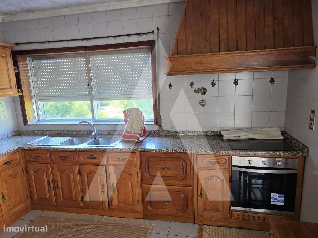 Excelente Moradia T4 em Carregosa, Oliveira de Azeméis-8