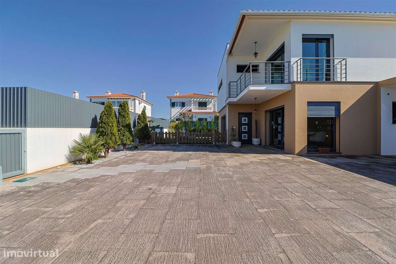 Moradia T3+1 com Jardim e Vista Campo na Assafora - Grande imagem: 5/53