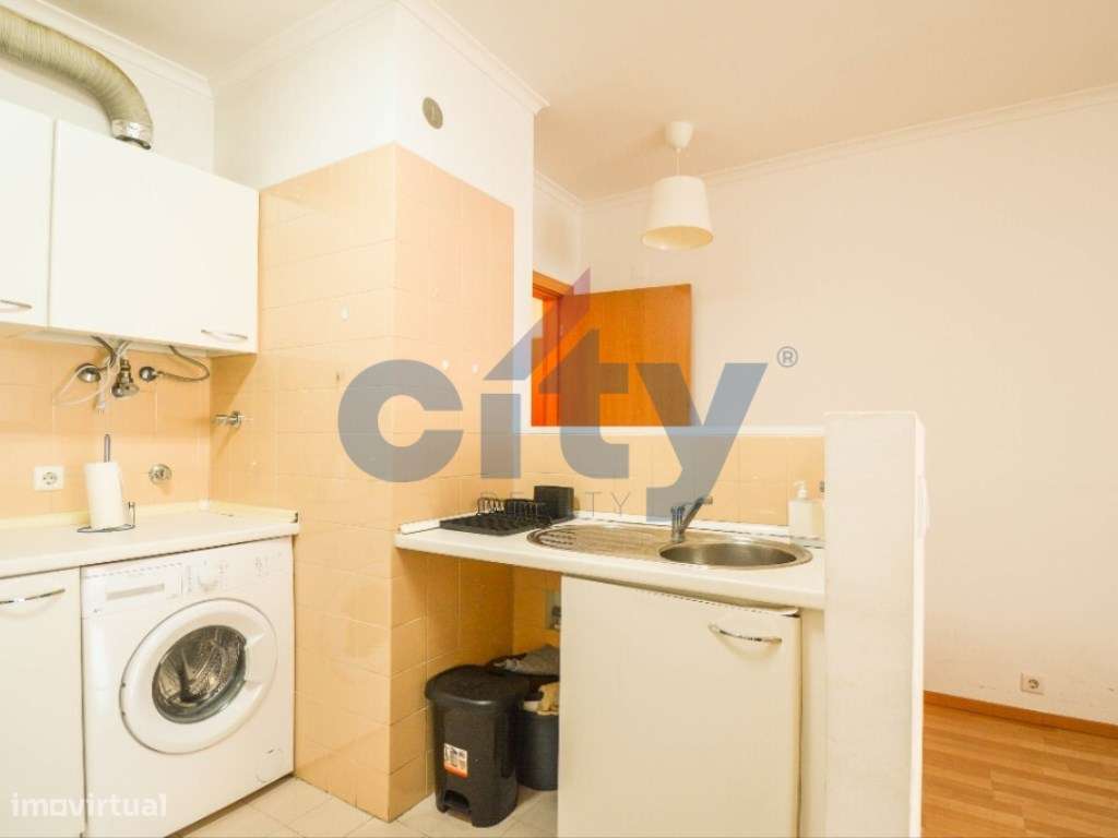 APARTAMENTO T1 COM GARAGEM EM TELHEIRAS JUNTO AO PINGO DOCE-6