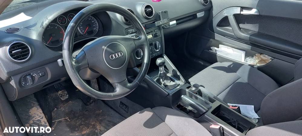 Dezmembrari Audi A3 8P coupe 2.0 TDI BKD - 5