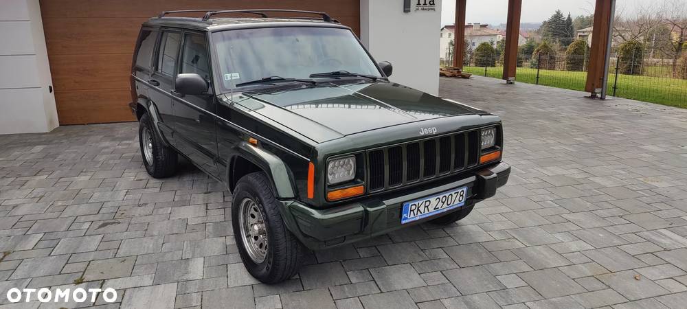 Jeep Cherokee 4.0 Limited - 1