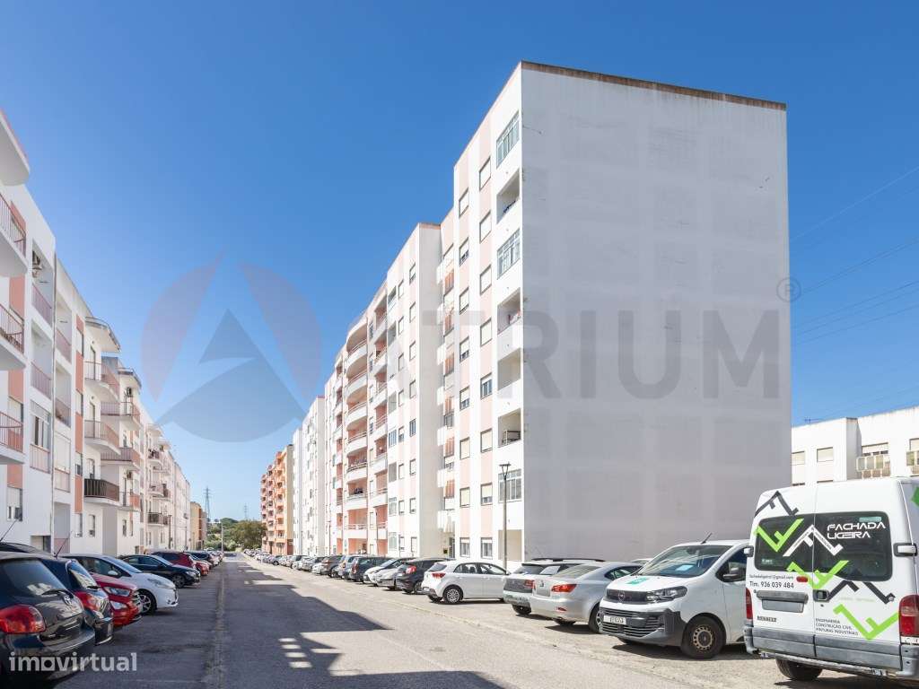 EXCLUSIVO | T2 COM 82m², ELEVADOR E LAREIRA NO VALE DO COBRO - SETÚ...-0