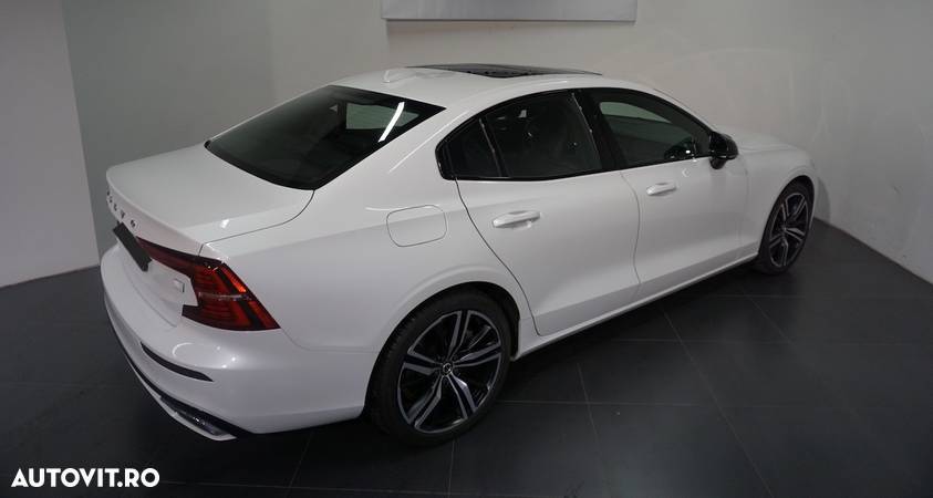 Volvo S60 T8 Recharge AWD Geartronic RDesign - 5