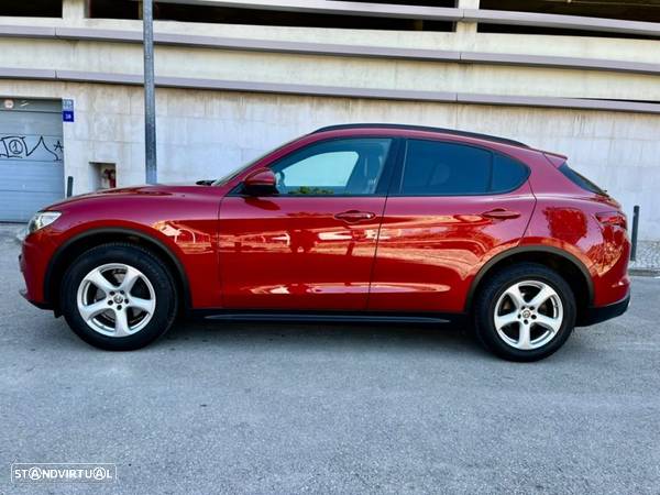 Alfa Romeo Stelvio 2.2 Diesel 16V AT8-Q4 Executive - 14