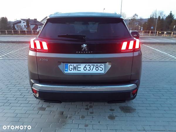 Peugeot 3008 1.2 PureTech Allure S&S EAT6 - 4