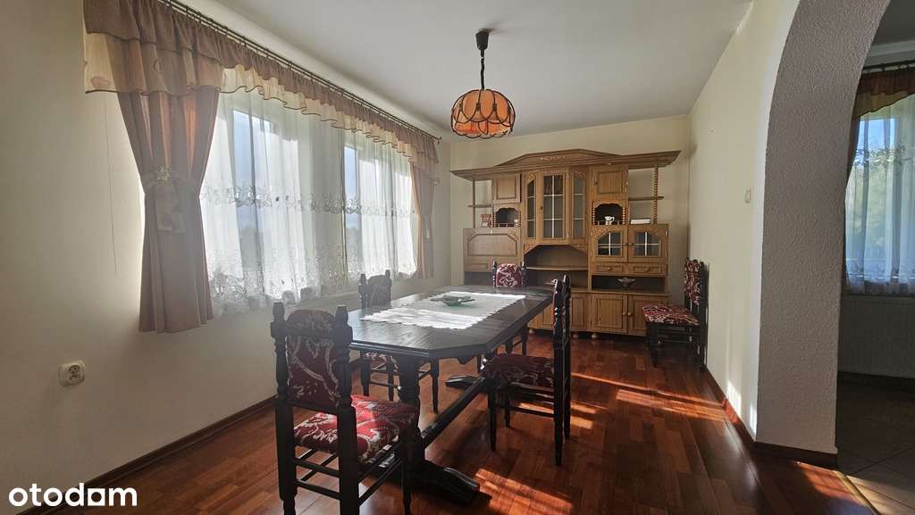 Dom pełen charakteru w stylu polskiego dworu-16