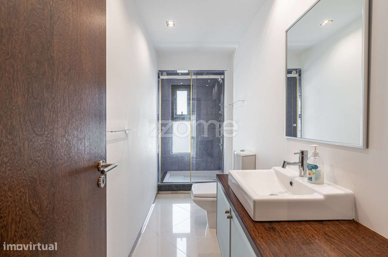 Moradia Banda T4, Caniço – Assomada - Santa Cruz, Madeira-37