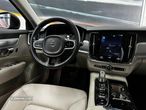 Volvo V90 2.0 T8 Momentum AWD Geartronic - 12