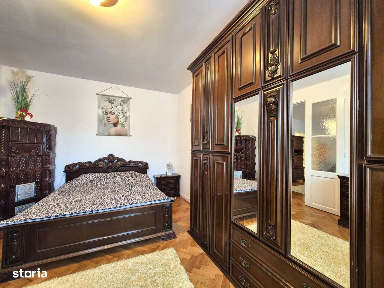 Piața de Miercuri, casă singură în curte, renovată 2025-5